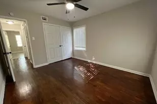 5655 Belneath St, Houston, TX 77033 - Photo 11