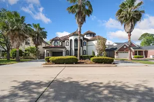 3844 Bellefontaine St, Houston, TX 77025 - Photo 1