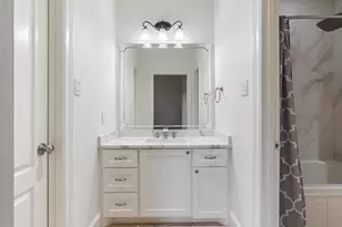 3844 Bellefontaine St, Houston, TX 77025 - Photo 47