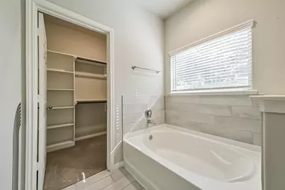 412 Emerald Thicket Lane, Houston, TX 77336 - Photo 21