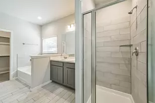 412 Emerald Thicket Ln, Houston, TX 77336 - Photo 23