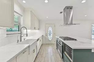 9206 W Sterling Dr, Pearland, TX 77584 - Photo 15