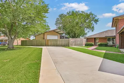 9206 W Sterling Drive, Pearland, TX 77584 - Photo 49