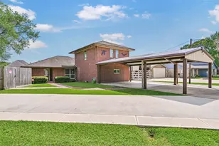 9206 W Sterling Dr, Pearland, TX 77584 - Photo 1