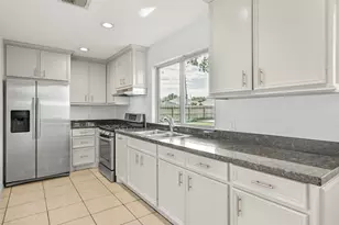 9206 W Sterling Dr, Pearland, TX 77584 - Photo 37