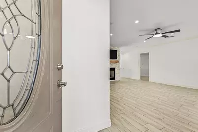 9206 W Sterling Drive, Pearland, TX 77584 - Photo 9