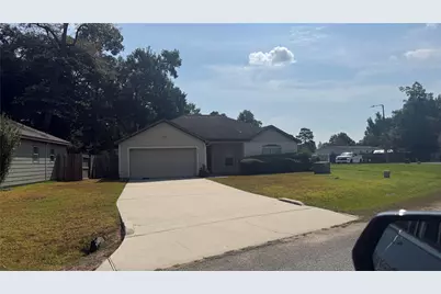 135 Kellyn Oaks Drive, Conroe, TX 77306 - Photo 1