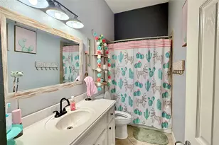 3201 Rock Brook Falls Ln, League City, TX 77573 - Photo 35