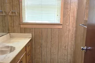 702 E Trinity St, Victoria, TX 77901 - Photo 23