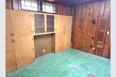 702 E Trinity Street, Victoria, TX 77901 - Photo 29