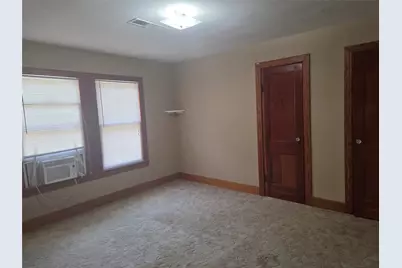 702 E Trinity Street, Victoria, TX 77901 - Photo 15