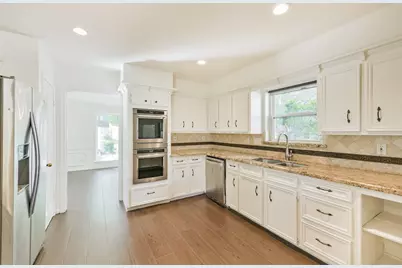 5602 Green Springs Drive, Houston, TX 77066 - Photo 15