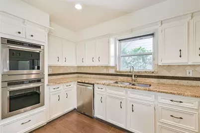 5602 Green Springs Drive, Houston, TX 77066 - Photo 19