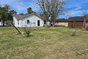 3100 12th St, Bay City, TX 77414 - Photo 7