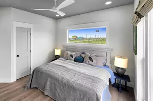 990 Peachtree, Gilchrist, TX 77617 - Photo 33