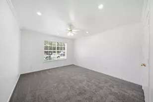 3209 Wheatmeadow Ct, Pearland, TX 77581 - Photo 17