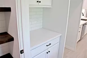 528 Prairie St, Columbus, TX 78934 - Photo 7