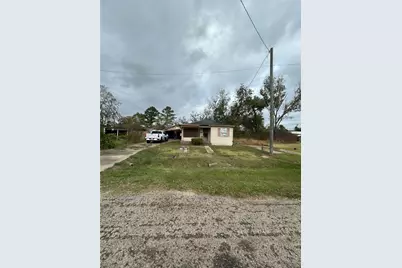 312 Willow Street, Sweeny, TX 77480 - Photo 3