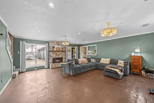 8131 Brinkworth Ln, Houston, TX 77070 - Photo 7
