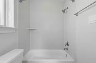 1348 W 25th St, Houston, TX 77008 - Photo 25