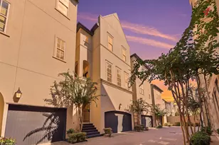 1348 W 25th St, Houston, TX 77008 - Photo 35