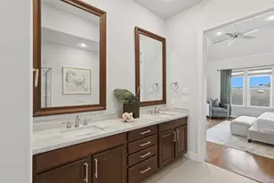 1348 W 25th St, Houston, TX 77008 - Photo 19