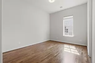 1348 W 25th St, Houston, TX 77008 - Photo 21