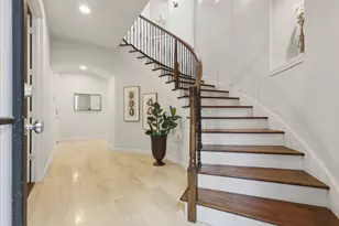 1348 W 25th St, Houston, TX 77008 - Photo 7