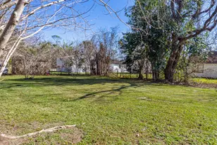 203 S Fig St, Sweeny, TX 77480 - Photo 19