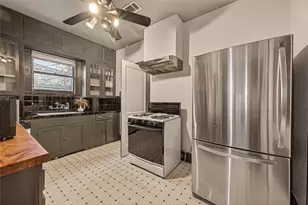 817 Henderson St, Houston, TX 77007 - Photo 9