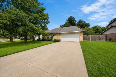 5315 Acorn Court Court, League City, TX 77573 - Photo 1