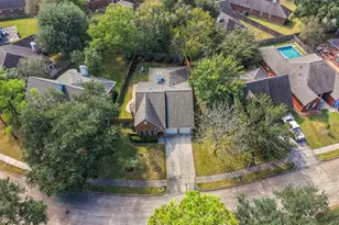 14538 Circlewood Way, Houston, TX 77062 - Photo 27