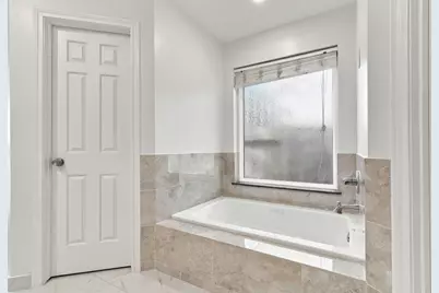 14538 Circlewood Way, Houston, TX 77062 - Photo 21