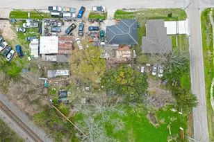 5206 Denmark St, Houston, TX 77016 - Photo 9