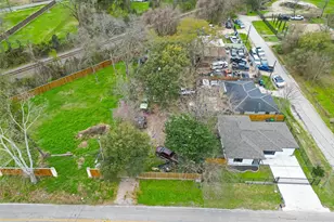 5206 Denmark St, Houston, TX 77016 - Photo 7