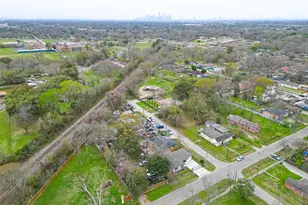 5206 Denmark St, Houston, TX 77016 - Photo 15