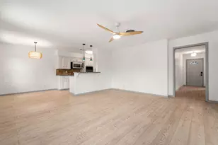 9403 Beverly Hill St, Houston, TX 77063 - Photo 7