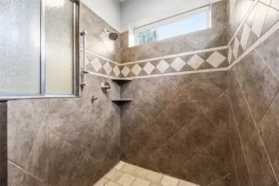 8606 Meadowview Court, Jersey Village, TX 77040 - Photo 17