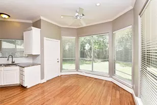 5830 Hornwood Dr, Houston, TX 77081 - Photo 17