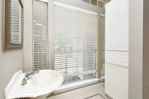 5830 Hornwood Dr, Houston, TX 77081 - Photo 25