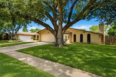 3307 Meadowview Drive, Missouri City, TX 77459 - Photo 3