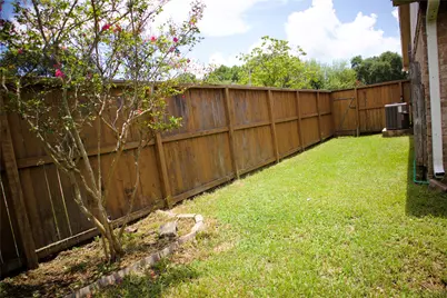 8523 Elmhaven Road, La Porte, TX 77571 - Photo 23