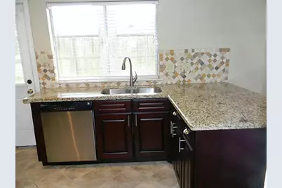 2754 Quarry Hill Road, Sugar Land, TX 77478 - Photo 7