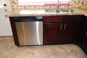 2754 Quarry Hill Rd, Sugar Land, TX 77478 - Photo 21