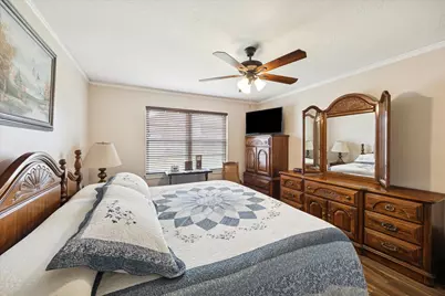 4629 Valerie, Bellaire, TX 77401 - Photo 25