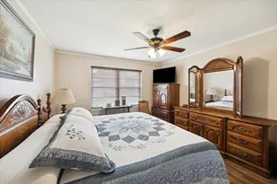 4629 Valerie, Bellaire, TX 77401 - Photo 25