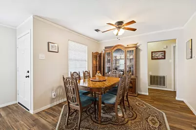 4629 Valerie, Bellaire, TX 77401 - Photo 11