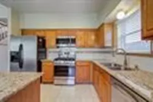 16419 Dawncrest Way, Sugar Land, TX 77498 - Photo 13