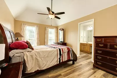 2205 Lady Leslie Lane, Pearland, TX 77581 - Photo 19