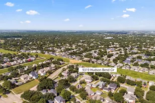 9319 Hudson Bend Cir, Houston, TX 77095 - Photo 37